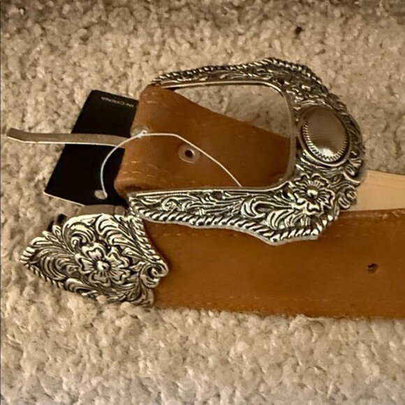 SHEIN Brown Western Belt with Silver Buckle - Picture 3 of 3